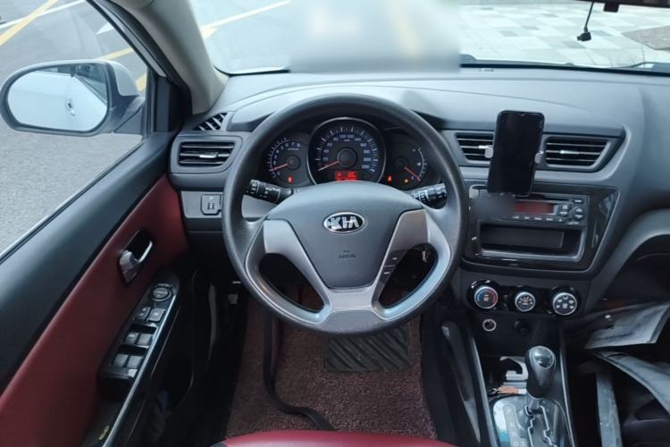 Used Kia K2 2015 Hatchback 1.4L AT GLS Cool Edition Steering Wheel