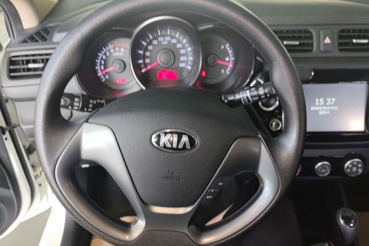 Used Kia K2 2015 Hatchback 1.4L AT GLS Cool Edition Steering Wheel
