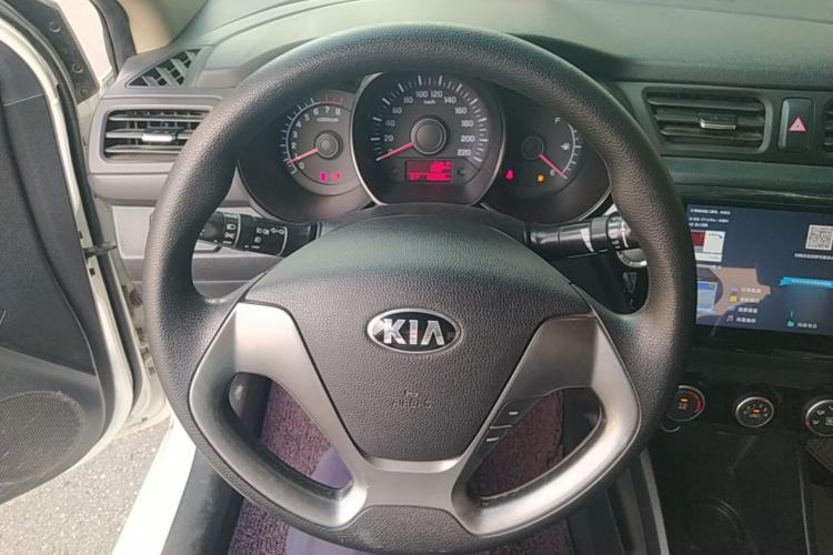 Used Kia K2 2015 Sedan 1.4L MT GLS Steering Wheel