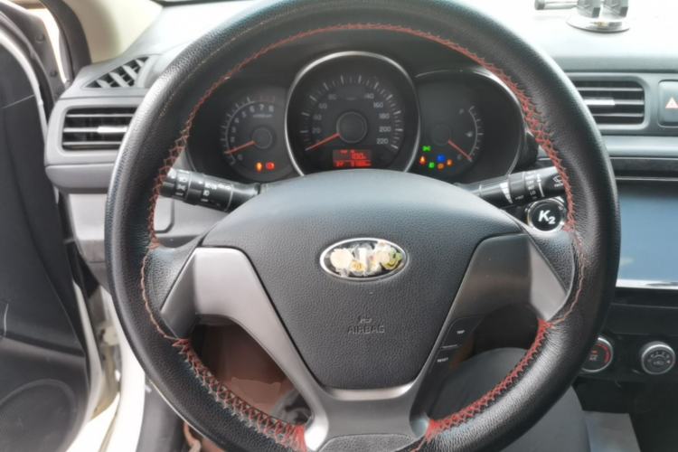 Used Kia K2 2015 Sedan 1.4L MT GLS Steering Wheel