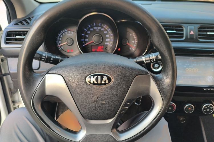 Used Kia K2 2015 Sedan 1.4L MT GLS Steering Wheel