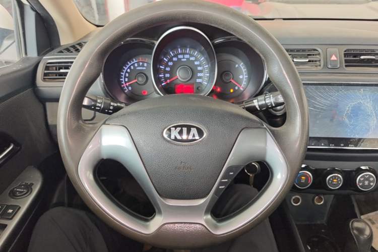 Used Kia K2 2015 Sedan 1.4L Automatic GLS Steering Wheel