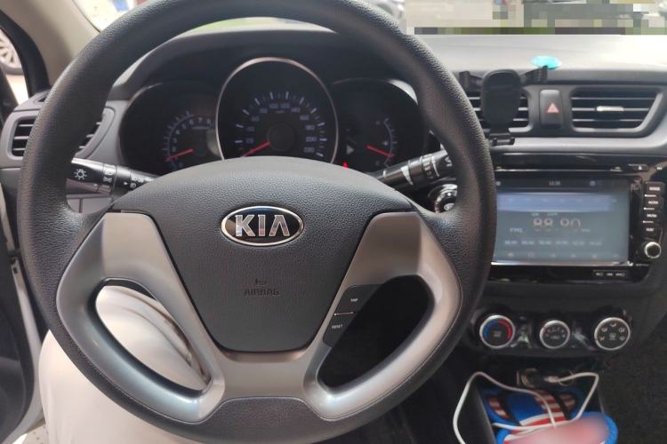 Used Kia K2 2015 Sedan 1.4L MT GLS Steering Wheel
