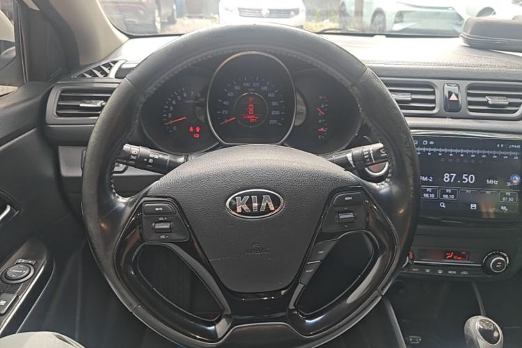 Used Kia K2 2015 Sedan 1.6L Automatic Transmission Premium Steering Wheel