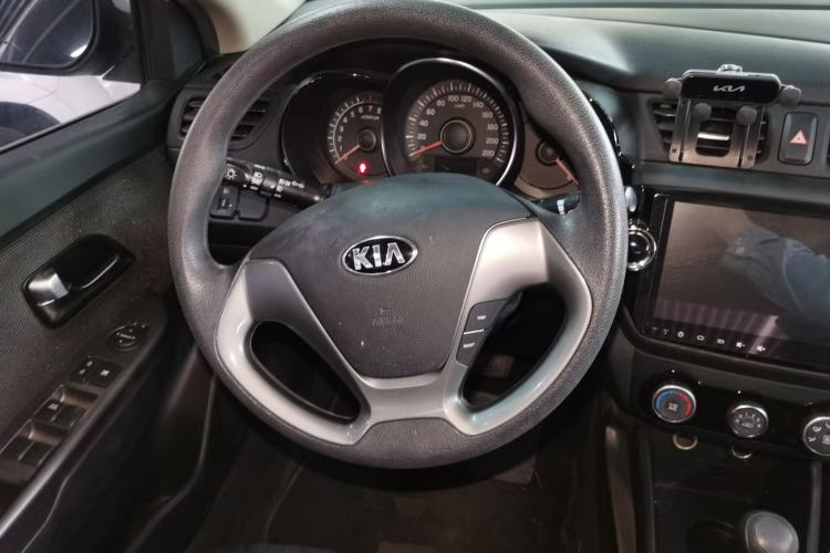Used Kia K2 2015 Sedan 1.4L Automatic GLS Steering Wheel