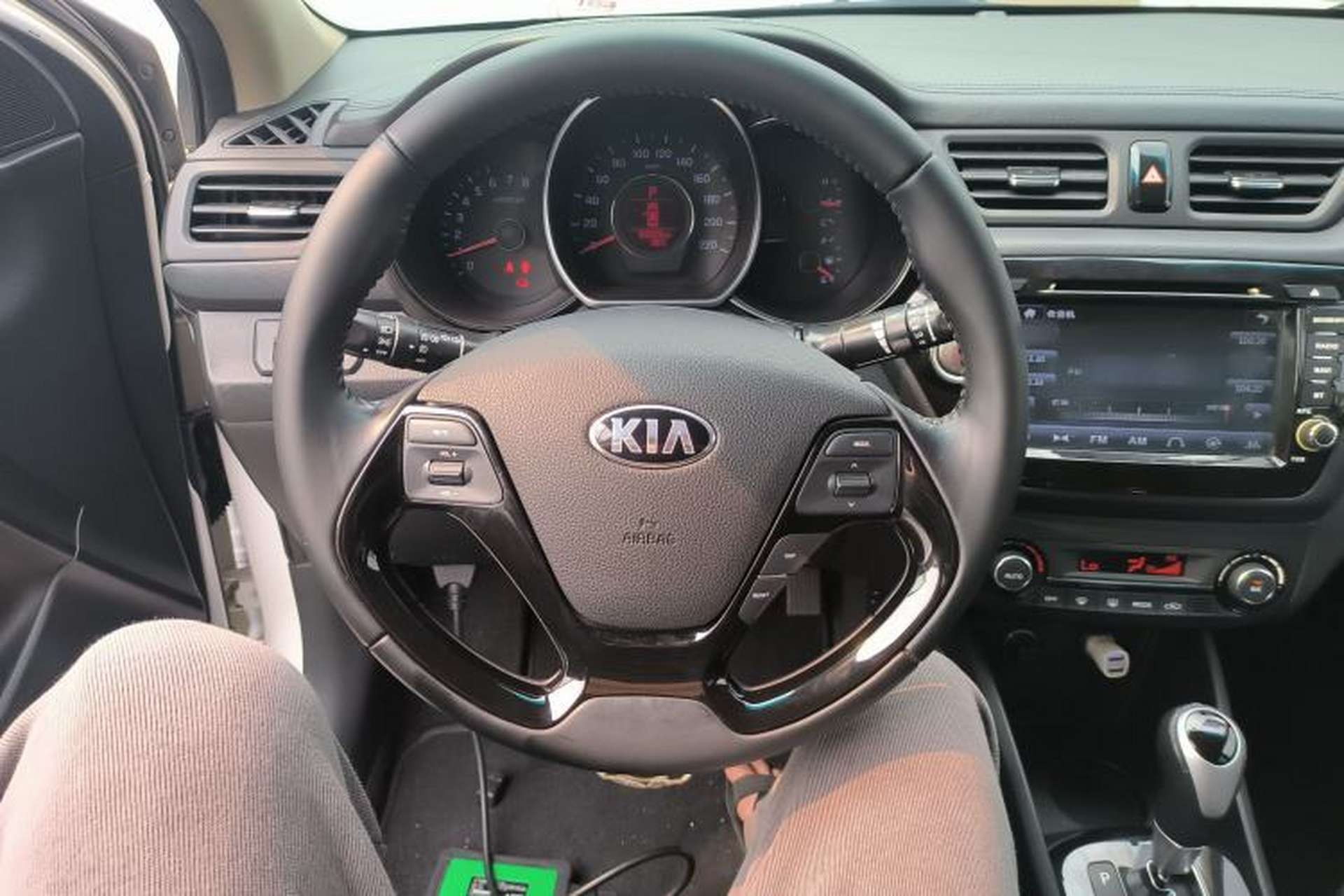 Used Kia K2 2015 Sedan 1.6L Automatic Transmission Premium Steering Wheel