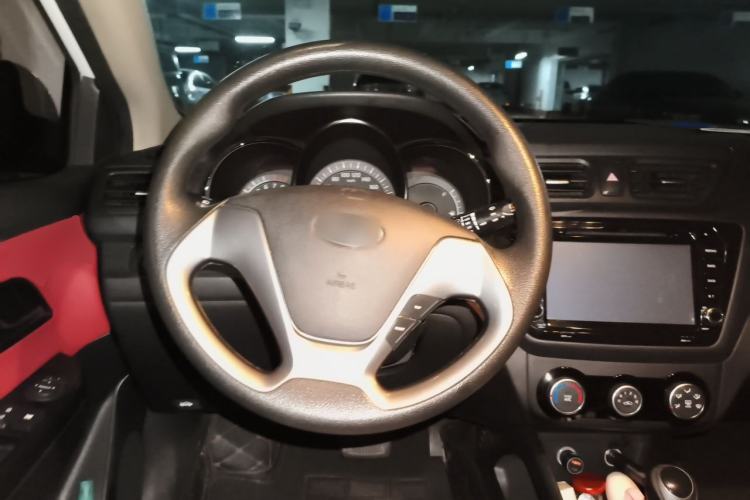 Used Kia K2 2015 Hatchback 1.4L AT GLS Cool Edition Steering Wheel