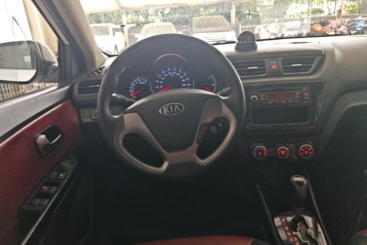 Used Kia K2 2015 Hatchback 1.4L AT GLS Cool Edition Steering Wheel