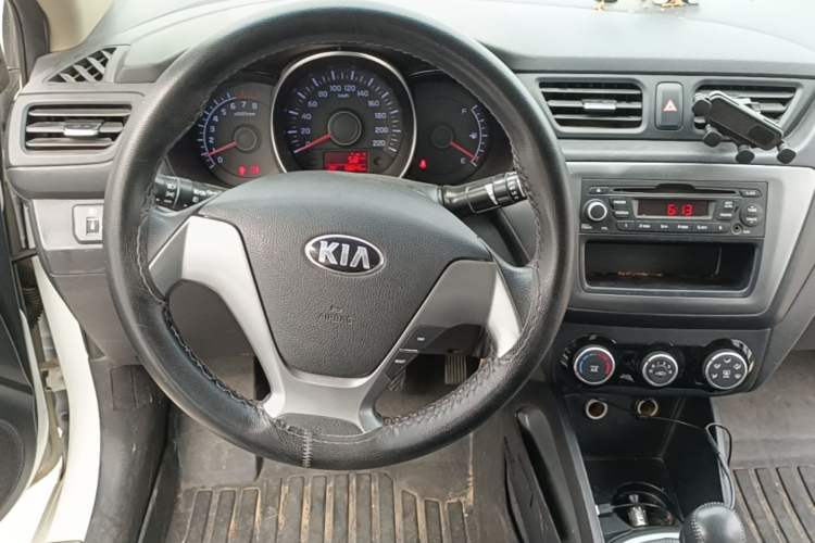 Used Kia K2 2015 Sedan 1.4L Manual Transmission GL Steering Wheel