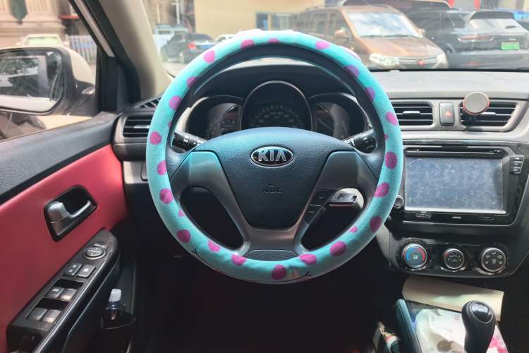 Used Kia K2 2015 Hatchback 1.4L AT GLS Cool Edition Steering Wheel