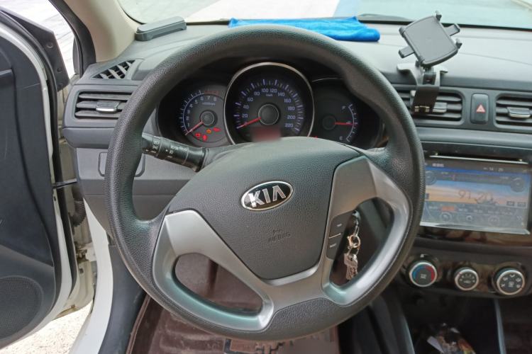Used Kia K2 2015 Sedan 1.4L Automatic GLS Steering Wheel