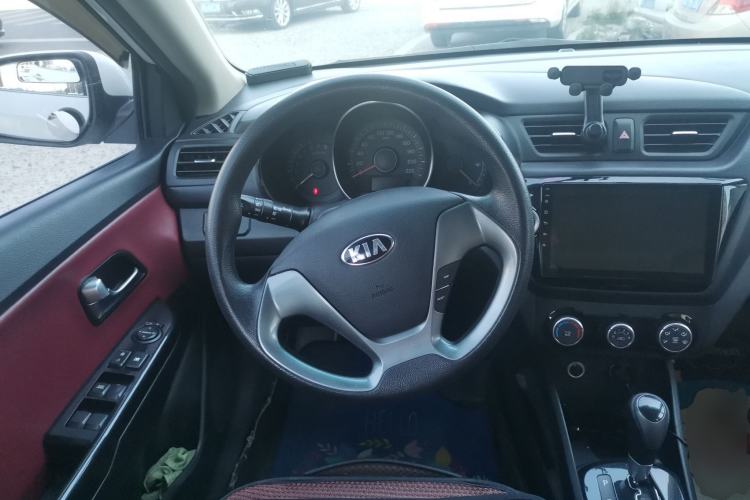 Used Kia K2 2015 Hatchback 1.4L AT GLS Cool Edition Steering Wheel