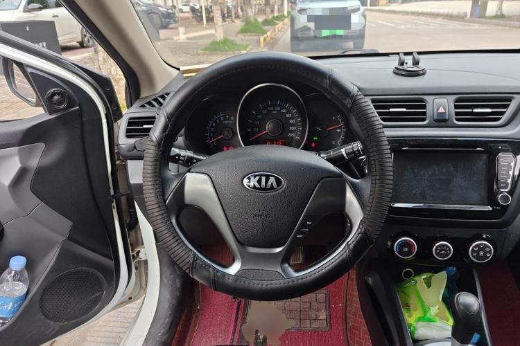 Used Kia K2 2015 Sedan 1.4L Automatic GLS Steering Wheel