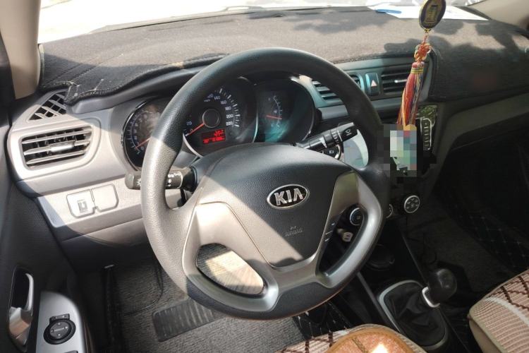 Used Kia K2 2015 Sedan 1.4L MT GLS Steering Wheel