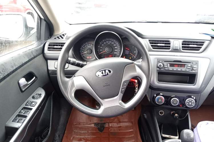 Used Kia K2 2015 Sedan 1.4L MT GLS Steering Wheel