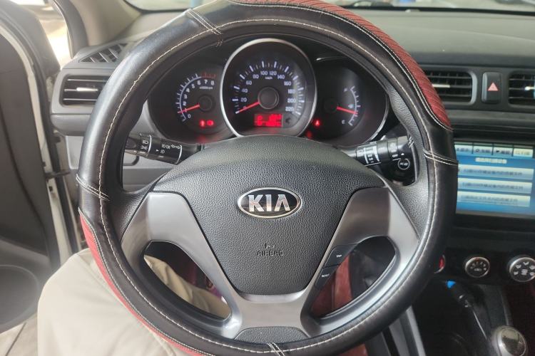 Used Kia K2 2015 Hatchback 1.4L AT GLS Cool Edition Steering Wheel