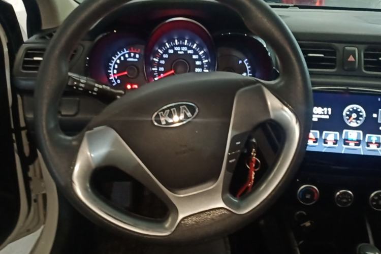 Used Kia K2 2015 Sedan 1.4L Automatic GLS Steering Wheel