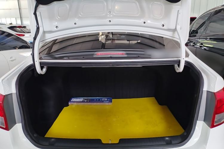 Used Kia K2 2015 Sedan 1.4L MT GLS Trunk