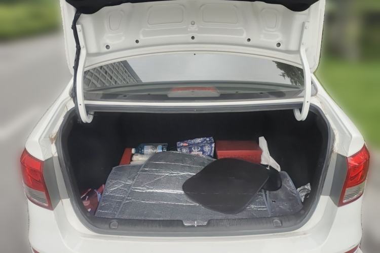 Used Kia K2 2015 Sedan 1.4L Automatic GLS Trunk