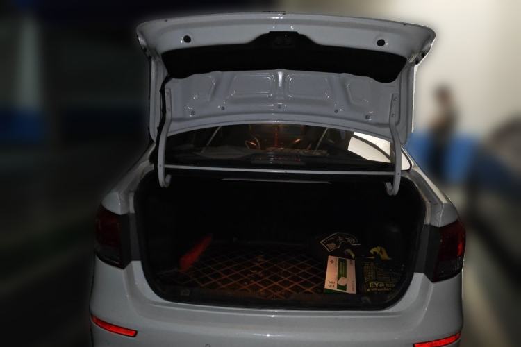 Used Kia K2 2015 Sedan 1.4L MT GLS Trunk