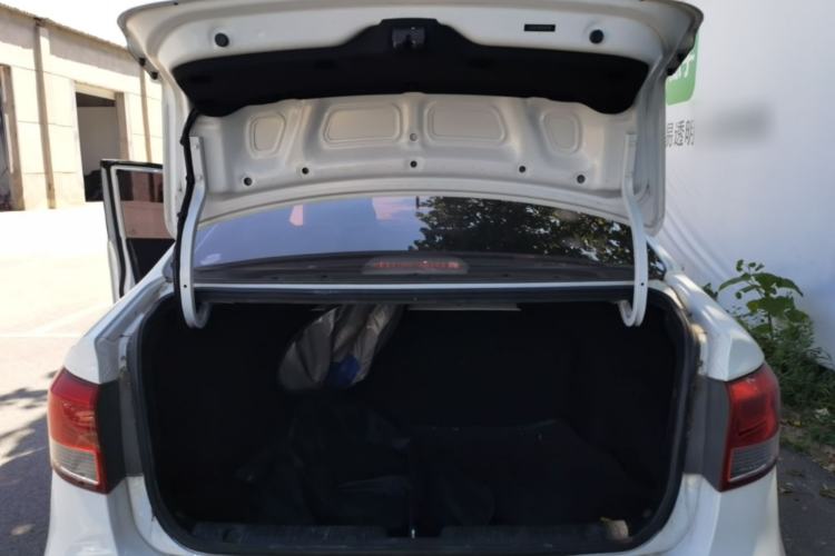 Used Kia K2 2015 Sedan 1.4L MT GLS Trunk