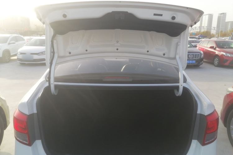 Used Kia K2 2015 Sedan 1.4L MT GLS Trunk