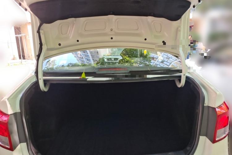 Used Kia K2 2015 Sedan 1.4L MT GLS Trunk