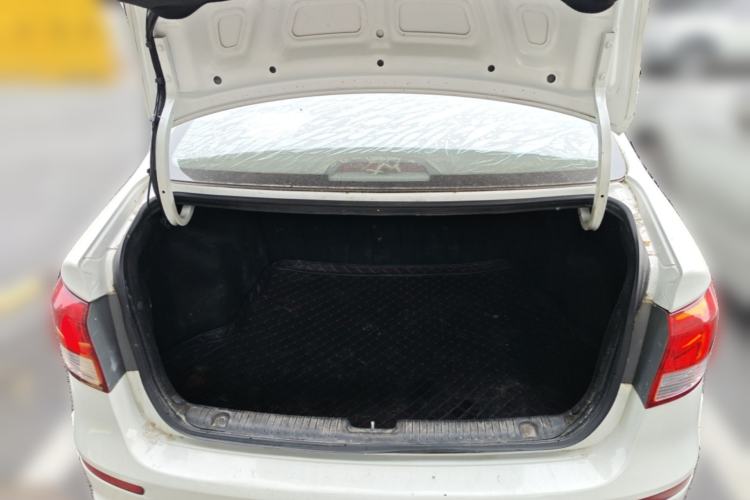 Used Kia K2 2015 Sedan 1.4L MT GLS Trunk
