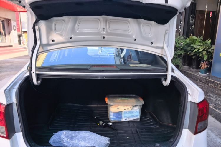 Used Kia K2 2015 Sedan 1.4L Automatic GLS Trunk