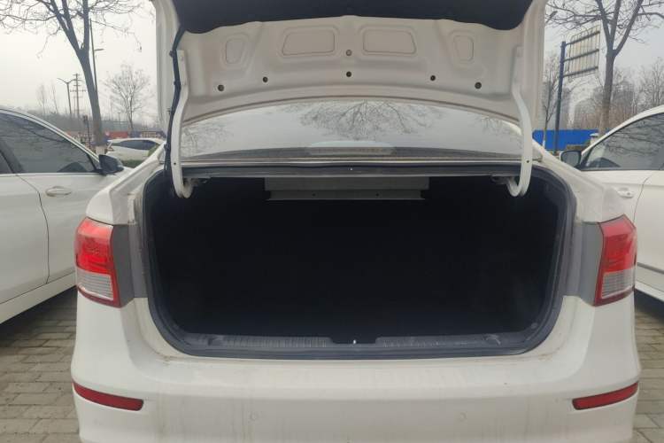 Used Kia K2 2015 Sedan 1.4L Automatic GLS Trunk