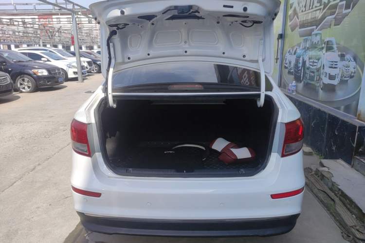 Used Kia K2 2015 Sedan 1.4L Automatic GLS Trunk