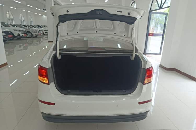 Used Kia K2 2015 Sedan 1.6L Automatic Transmission Premium Trunk