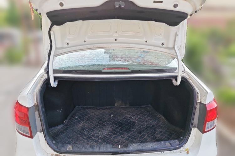 Used Kia K2 2015 Sedan 1.4L MT GLS Trunk