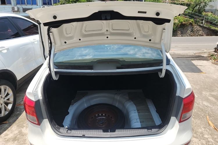 Used Kia K2 2015 Sedan 1.4L Automatic GLS Trunk