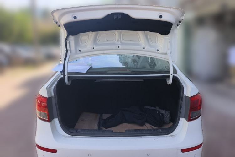 Used Kia K2 2015 Sedan 1.4L MT GLS Trunk