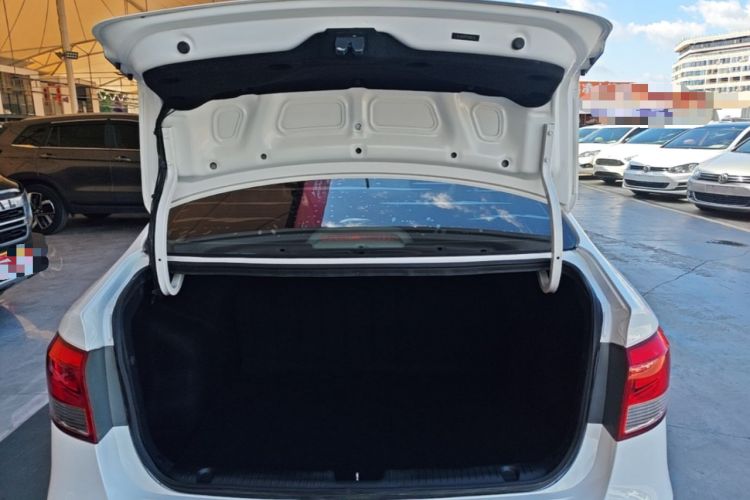 Used Kia K2 2015 Sedan 1.4L MT GLS Trunk