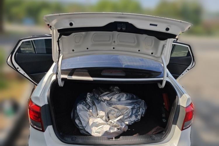 Used Kia K2 2015 Sedan 1.4L Automatic GLS Trunk