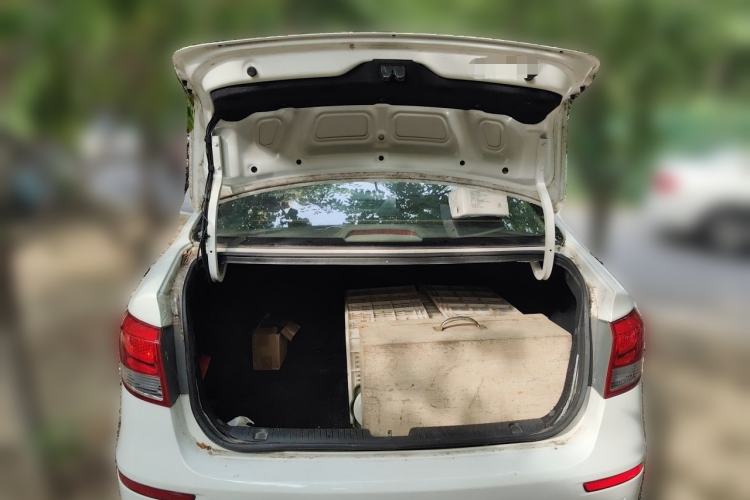 Used Kia K2 2015 Sedan 1.4L Automatic GLS Trunk