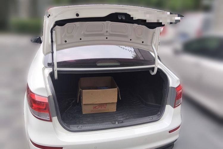 Used Kia K2 2015 Sedan 1.4L MT GLS Trunk