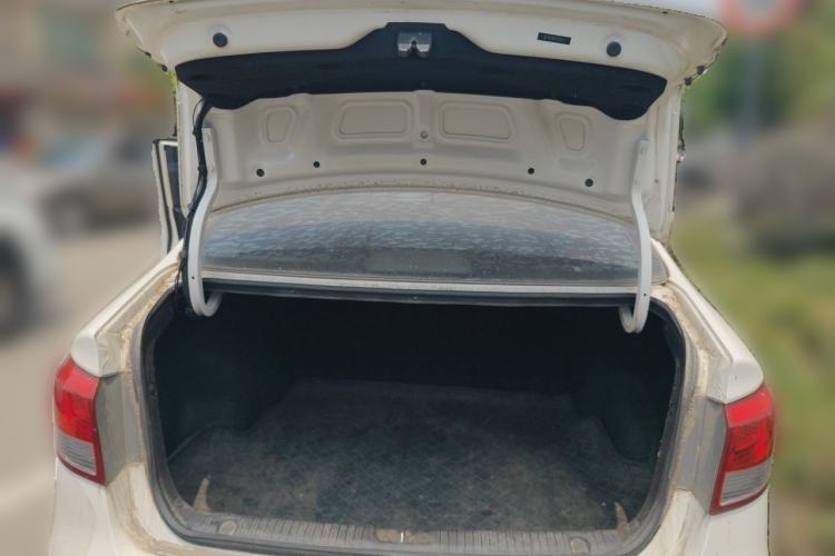 Used Kia K2 2015 Sedan 1.4L MT GLS Trunk