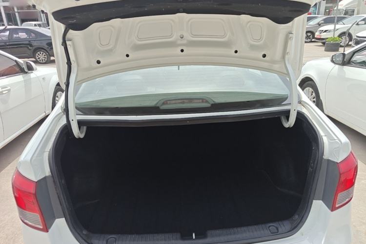 Used Kia K2 2015 Sedan 1.4L MT GLS Trunk