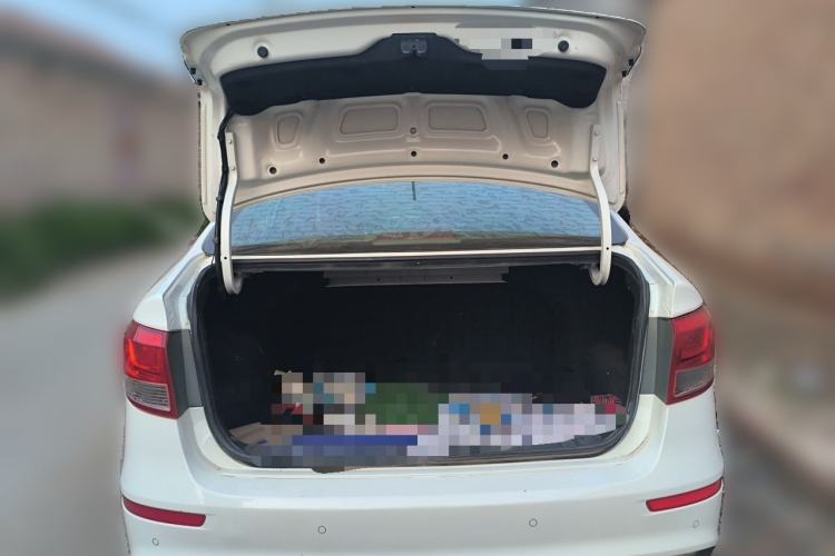 Used Kia K2 2015 Sedan 1.4L MT GLS Trunk