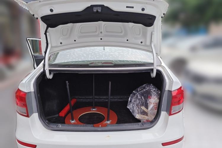 Used Kia K2 2015 Sedan 1.4L MT GLS Trunk