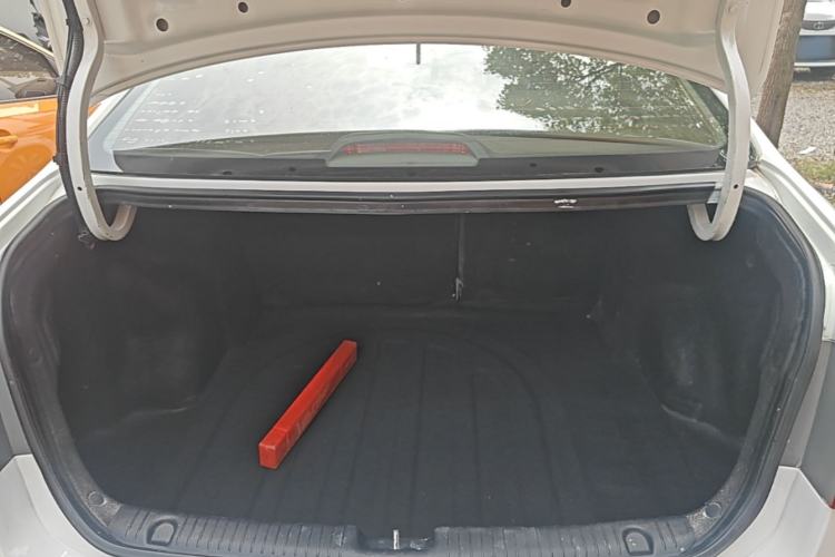 Used Kia K2 2015 Sedan 1.6L Automatic Transmission Premium Trunk