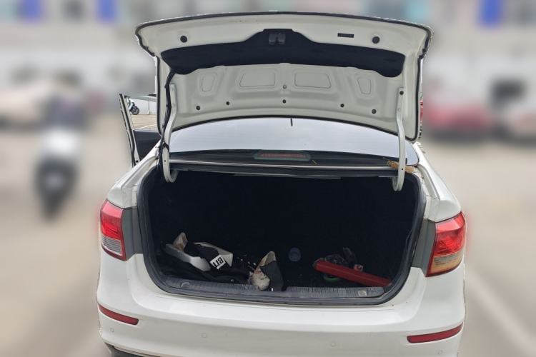 Used Kia K2 2015 Sedan 1.4L MT GLS Trunk