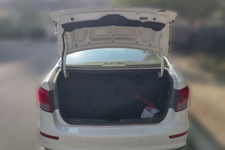 Used Kia K2 2015 Sedan 1.4L MT GLS Trunk