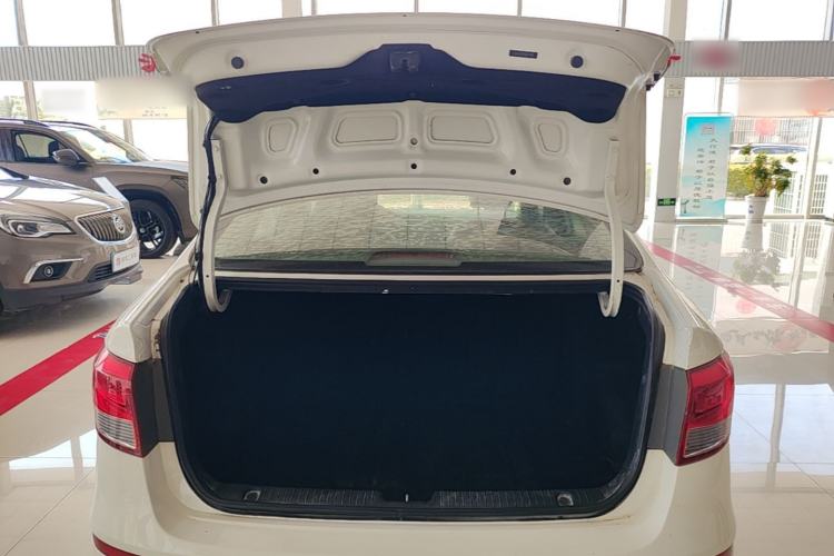 Used Kia K2 2015 Sedan 1.4L MT GLS Trunk