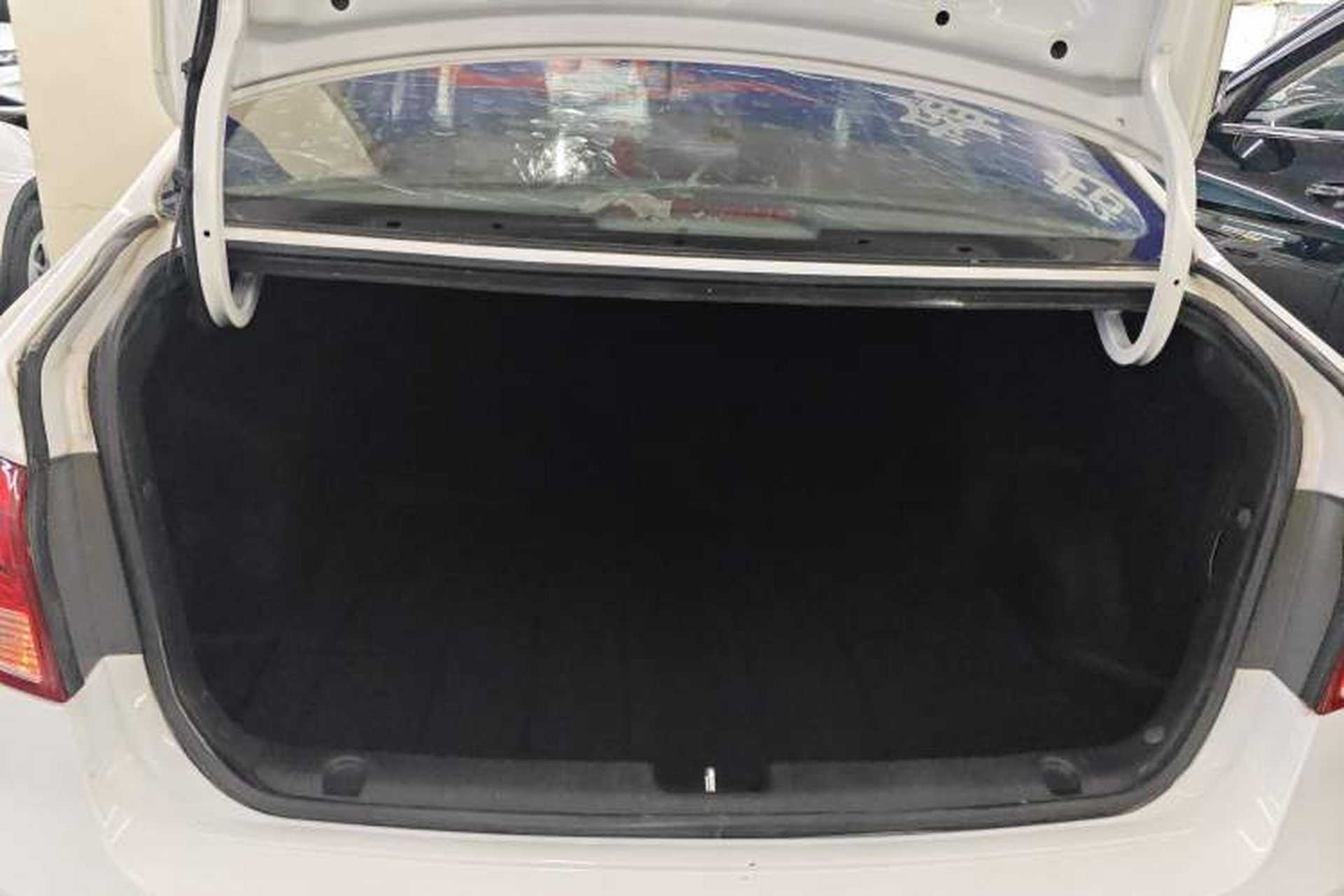 Used Kia K2 2015 Sedan 1.4L MT GLS Trunk