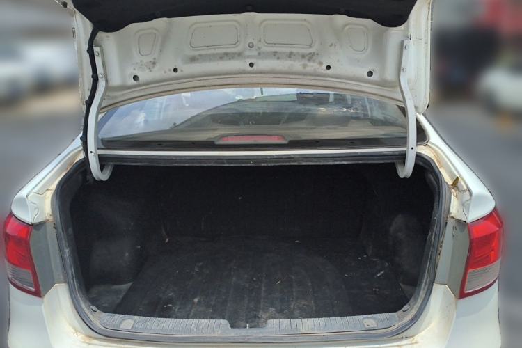 Used Kia K2 2015 Sedan 1.4L MT GLS Trunk