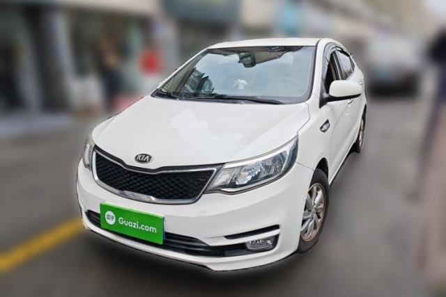 Gebrauchter Kia K2 2015 Sedan 1.4L MT GLS